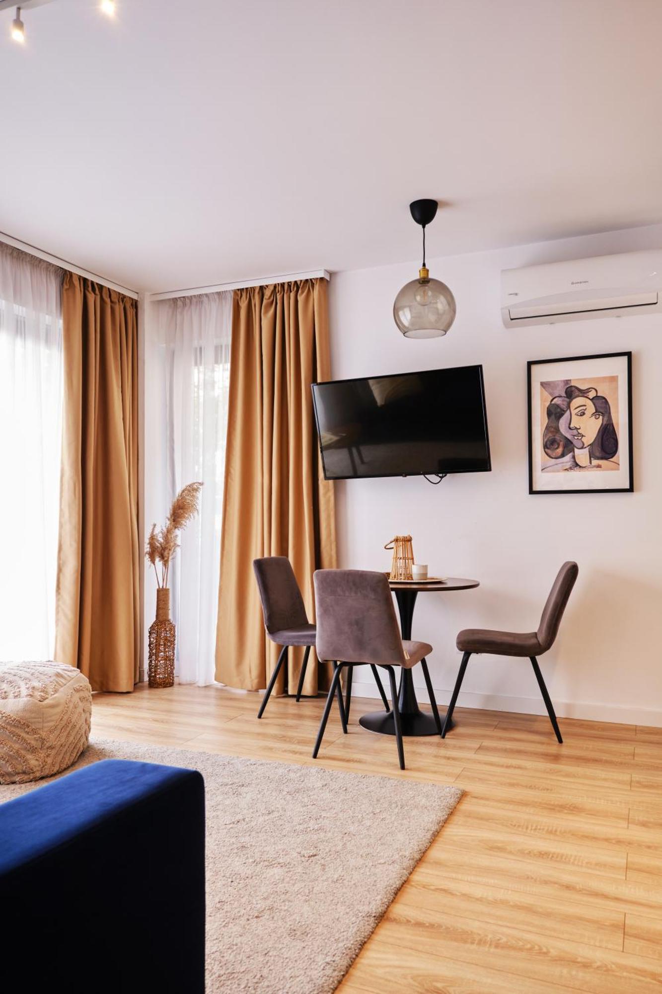 Cubrio Apartments ยาช ภายนอก รูปภาพ